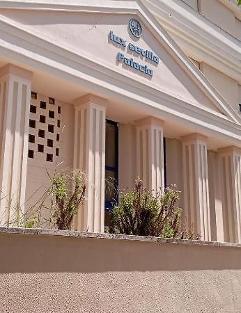 Apartamento De Lux Sevilla Este Eksteriør billede